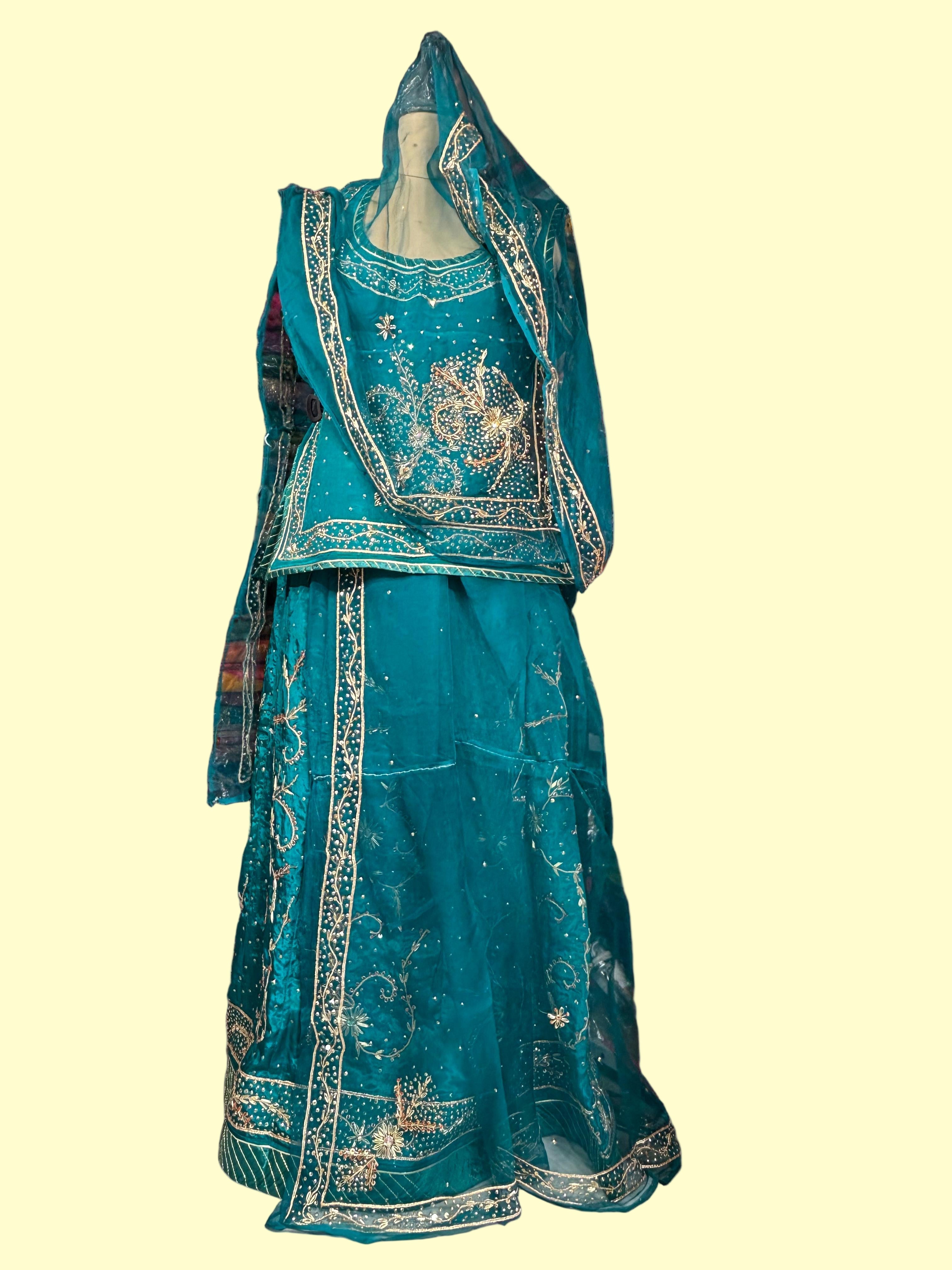 Rajputi Poshak