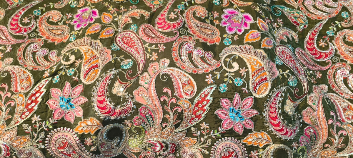 Pure Fabric Rajputi Poshak – Green & Maroon Traditional Bridal Wear with Heavy Embroidery