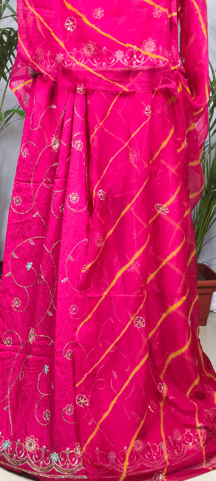 Rajputi Poshak - Cotton Suit With Humrahi Lehriya Odhni - Rani Pink With Same Colour Odhni