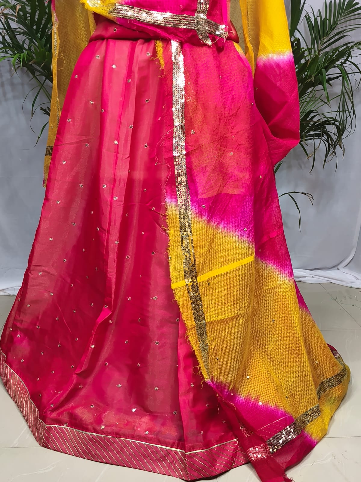 Rajputi poshak - Tissue Pure With Doria Odhni - Pink With Double Colour Doria Odhni